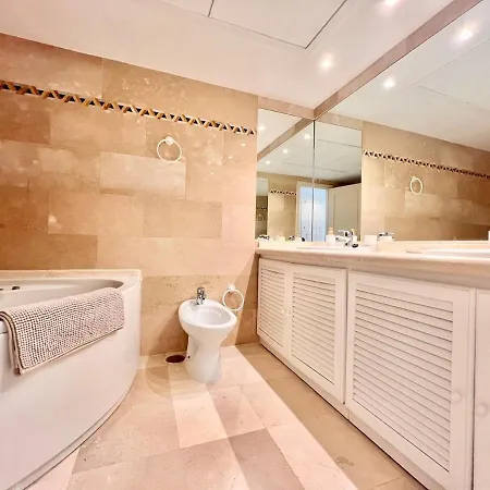 Gran En Magna Апартаменты *