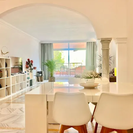 Gran En Magna Appartamento Marbella